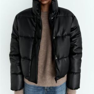 Leather puffer